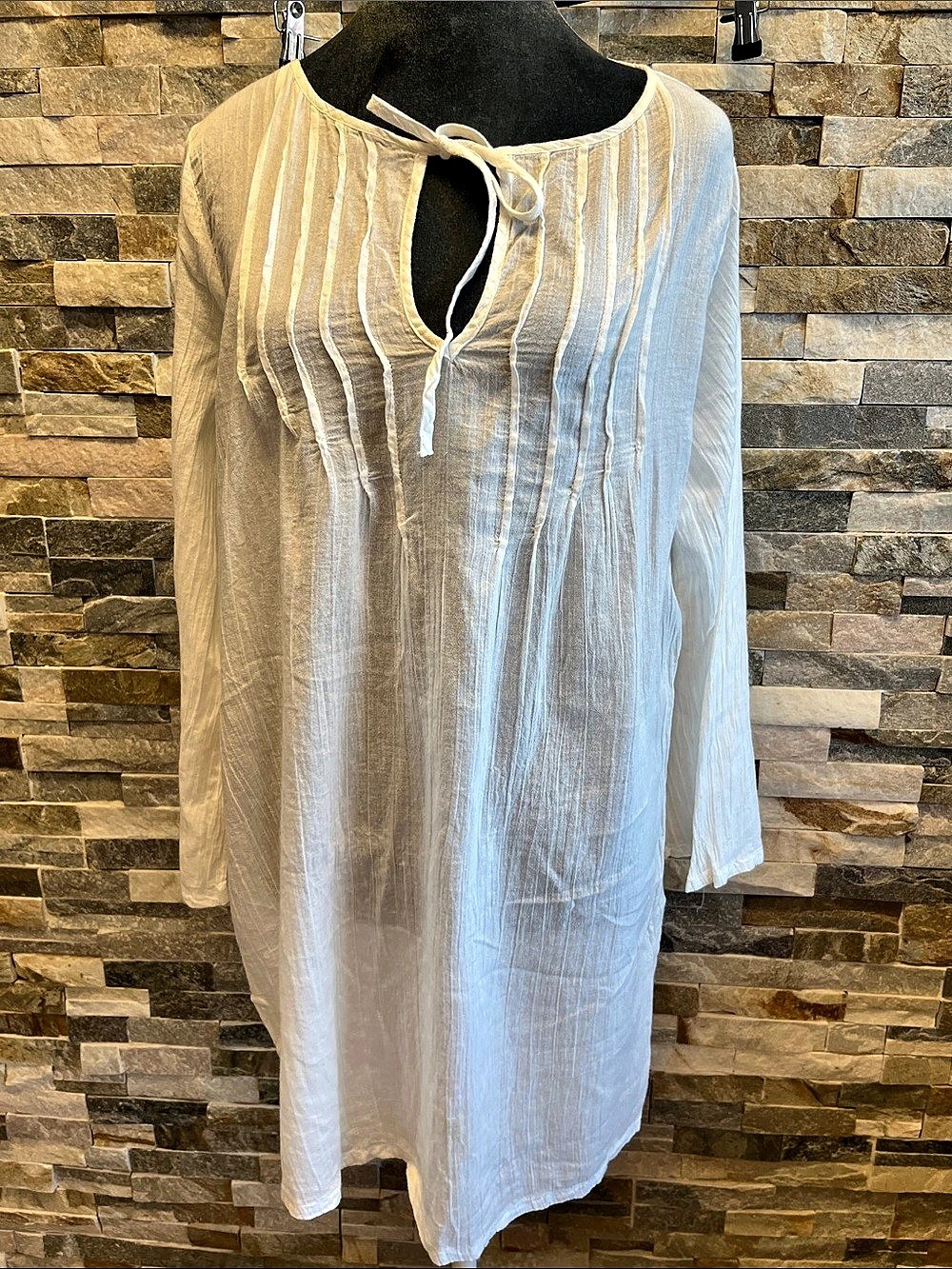 CHAPS Striped Tie Neck Tunic in White Like New